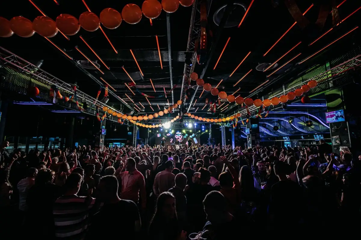 hall4